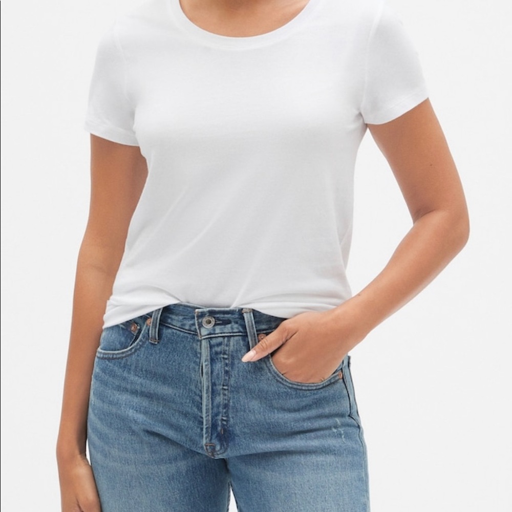 🌺 NWOT Gap White Crewneck Tee shirt size  XS